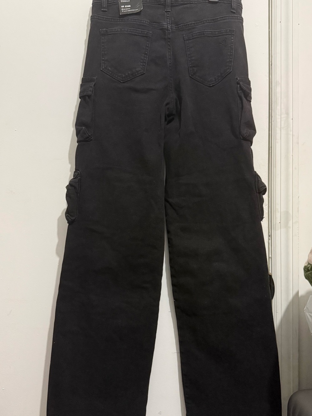 VIP Jeans Black Multi Pocket Wide Leg Cargo Jeans Y2K Size 5/27 NWT - Picture 3 of 5